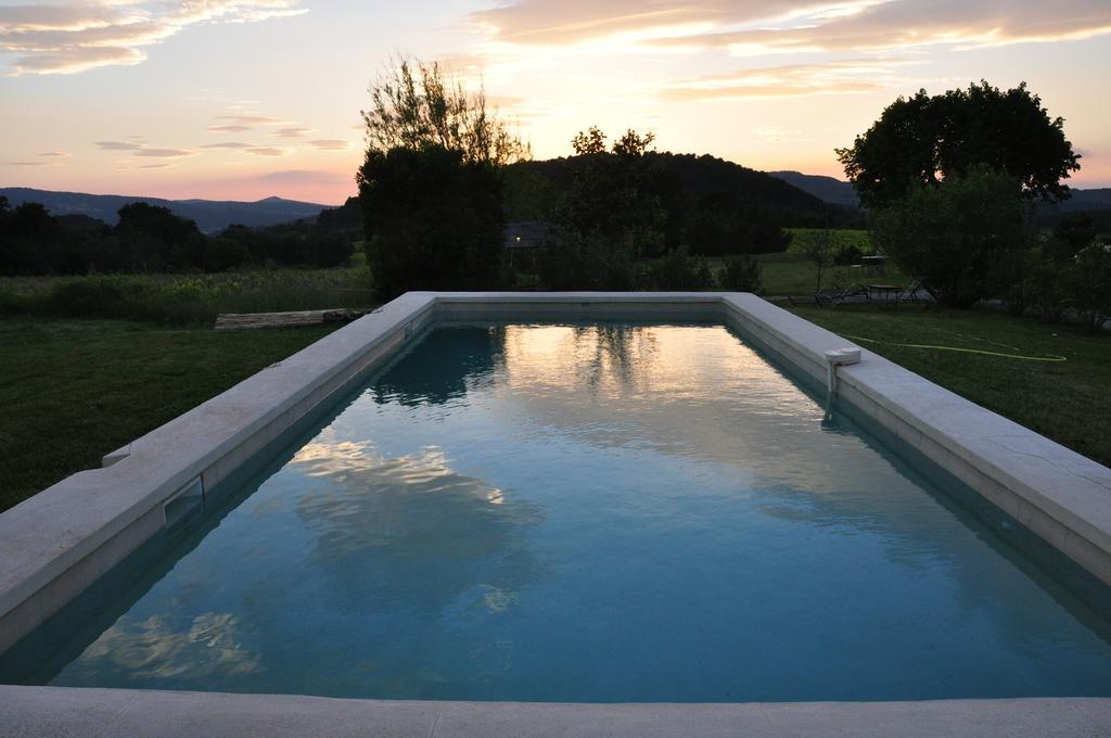 Bed and Breakfast Le Mas En Provence Entrechaux Экстерьер фото